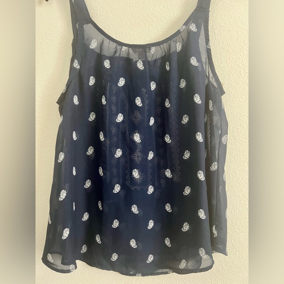 E and M navy blue sheer detail top size large - Picture 2 of 3